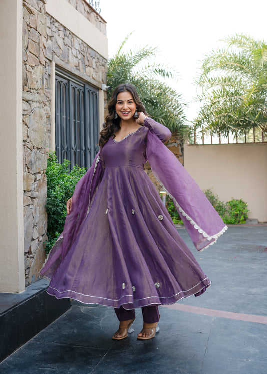 Lavanya tissue suit set