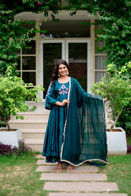 Rang Green silk suit set