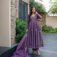 Lavanya tissue suit set